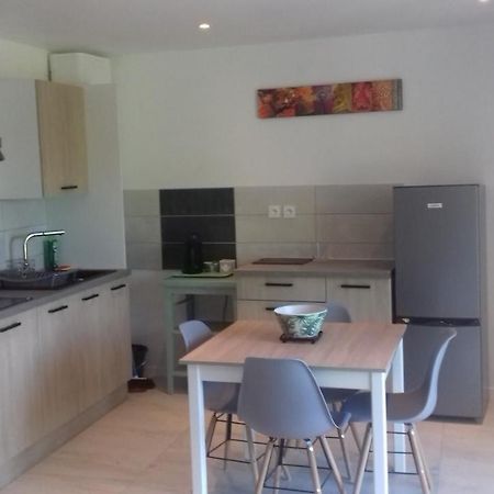 Gite 4 personnes au calme et tout confort Saint-Vallier  Extérieur photo