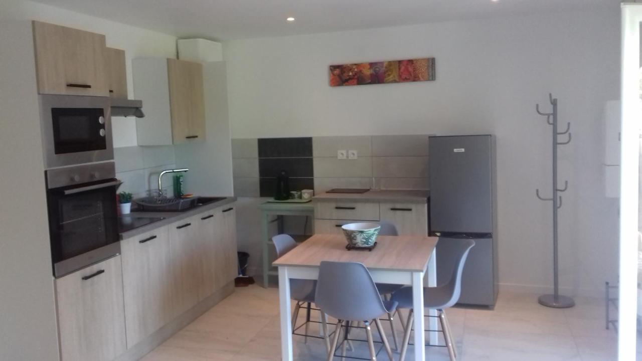 Gite 4 personnes au calme et tout confort Saint-Vallier  Extérieur photo